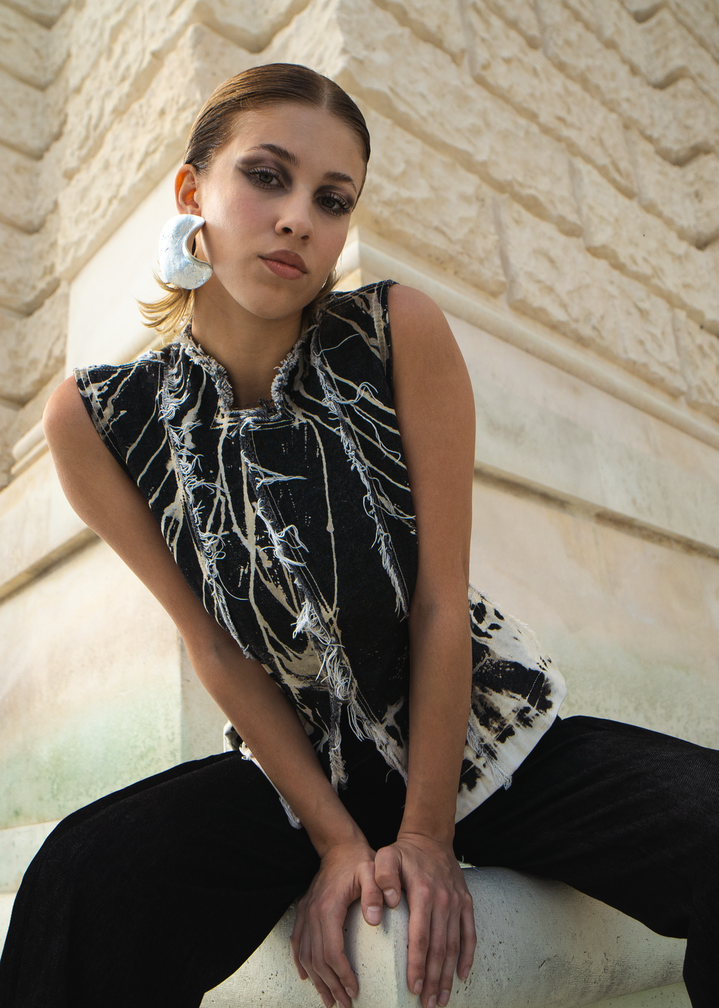 [SYSTEM ID: ERROR_304 – Black Distressed Signal Vest]