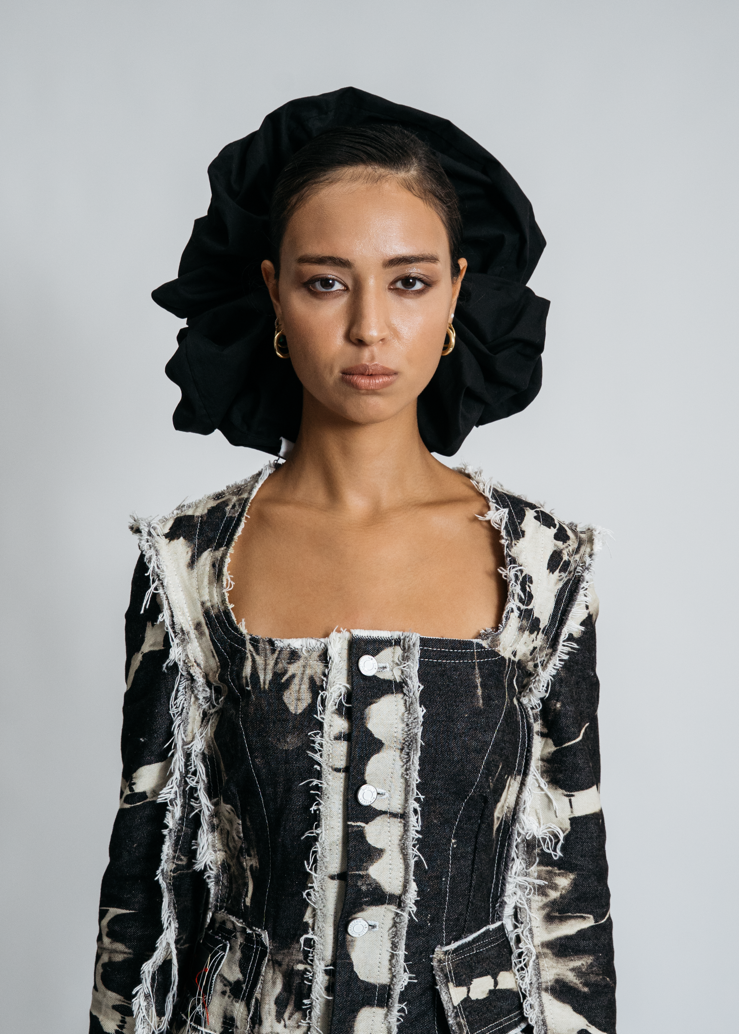 [SYSTEM ID: ERROR_238 – Infinite Loop Scrunchy]