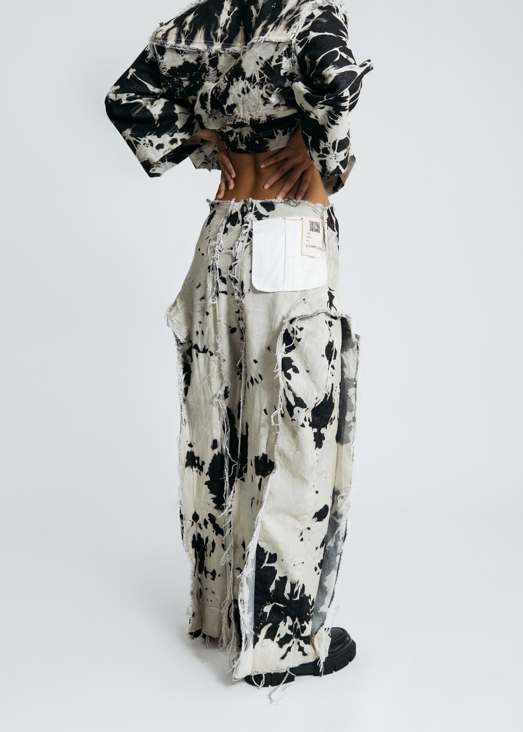 [SYSTEM ID: ERROR_404: Black Twisted Trousers Not Found]