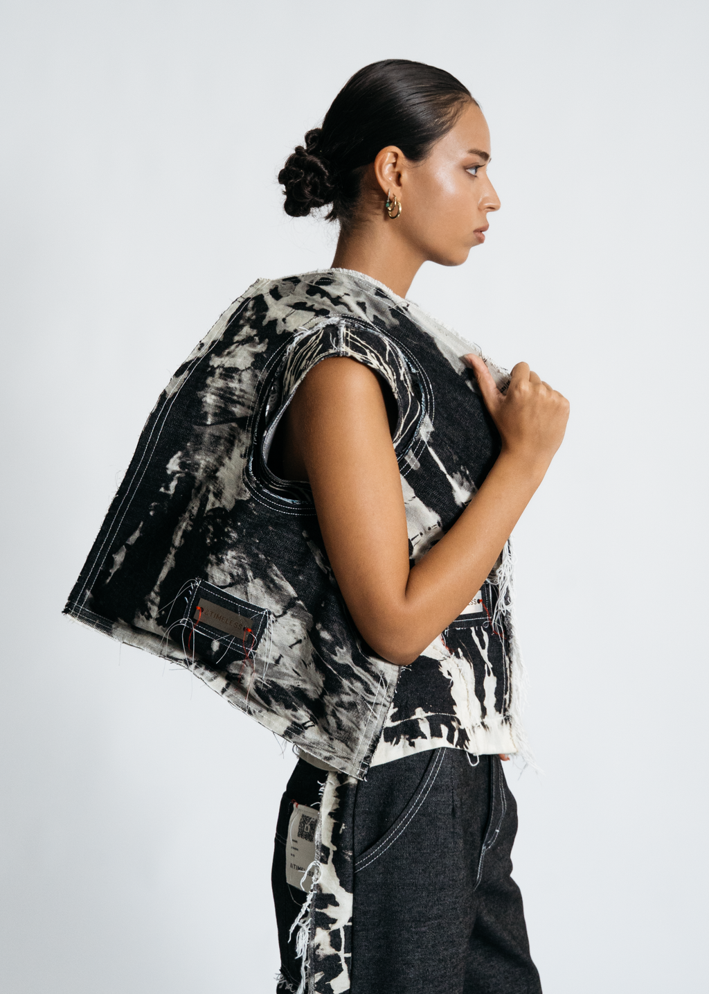 [SYSTEM ID: ERROR_302 – Black System Breach Tote Bag]