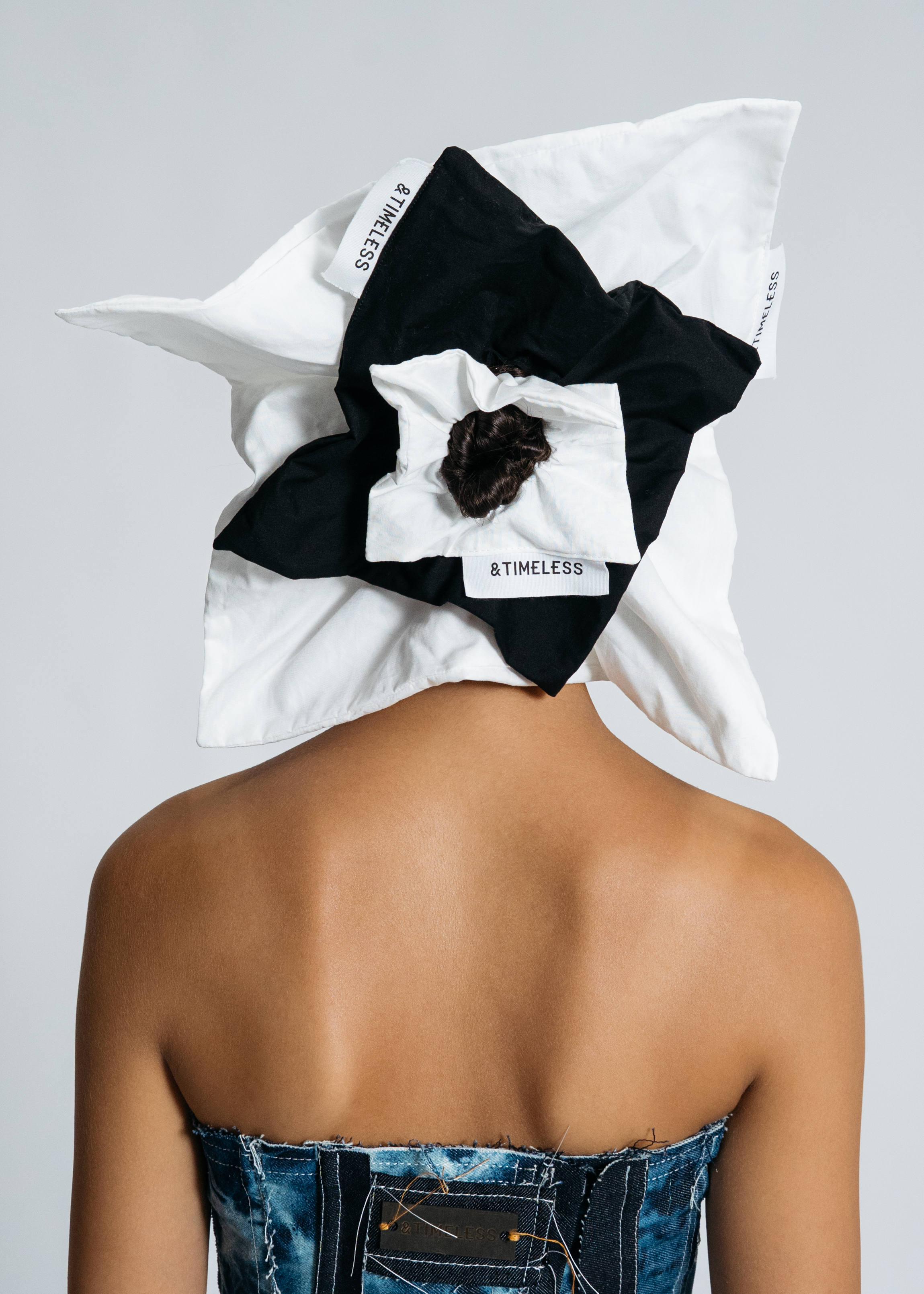 [SYSTEM ID: ERROR_503 – Infinite Square Scrunchy]